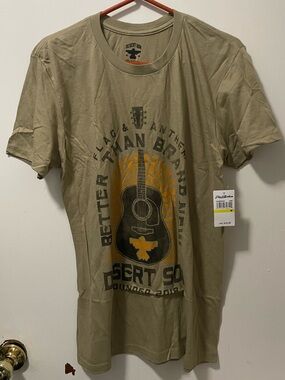 Flag & Anthem Desert Son Color Sand Graphic T-Shirt Short Sleeve Size Medium NWT